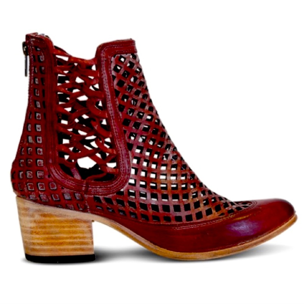 Free Bird Burgundy ankle booties like NEW